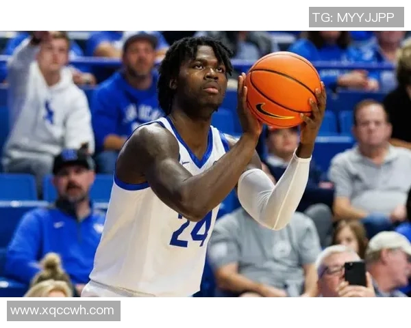 雄鹿官宣重签克里斯利文斯顿 合约一年薪资230万美元